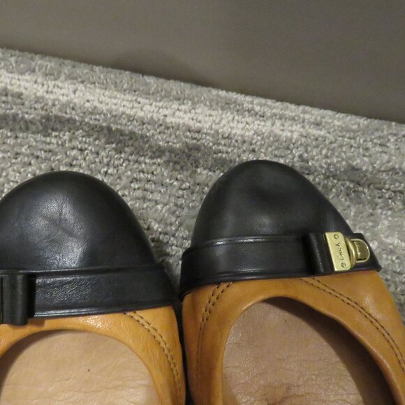 COACH Delphine Leather Buckle Ballet Flats in Black Tan Quiet Luxury Size US 8.5 - Picture 6 of 13